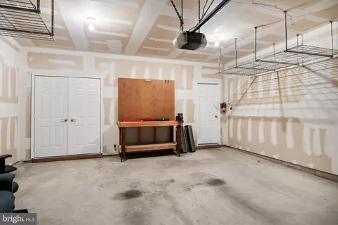 Entry Way - 3 Alexander Dr, Hammonton, NJ 08037 photo 5 of 5