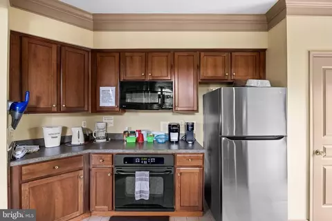 Kitchen - 3 Alexander Dr, Hammonton, NJ 08037 photo 4 of 4