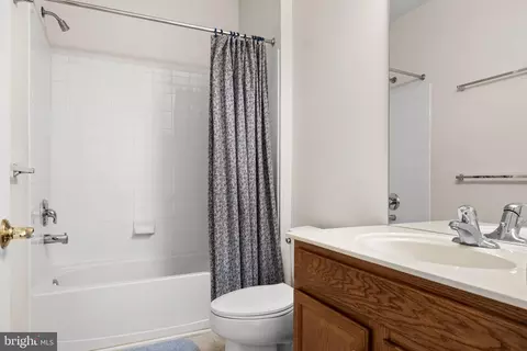 Bath - 3 Alexander Dr, Hammonton, NJ 08037 photo 2 of 2