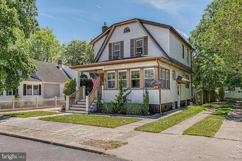 34 E Dawes Ave, Somers Point, NJ 08244
