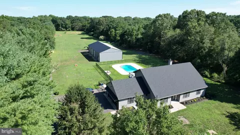 811 Darmstadt Ave, Elwood, NJ 08217
