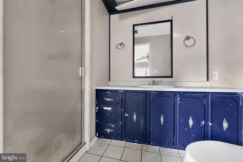 Bath - 159 Walnut Ln, Buena, NJ 08310 photo 2 of 2