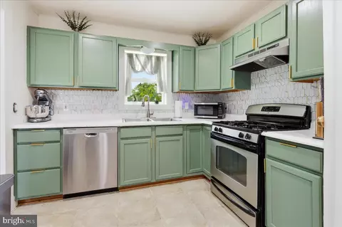 Kitchen - 114 Catherine Ave, Buena, NJ 08310 photo 2 of 3