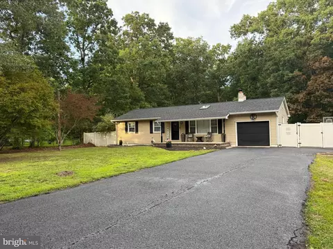 18 Pennsylvania Ave, Dorothy, NJ 08317