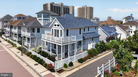 105 Sunrise Ave, Atlantic City, NJ 08401