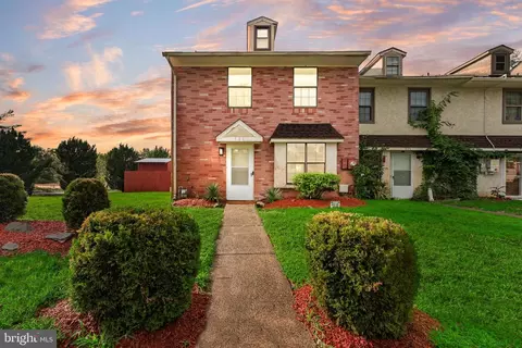 904 Blake Dr, Mays Landing, NJ 08330