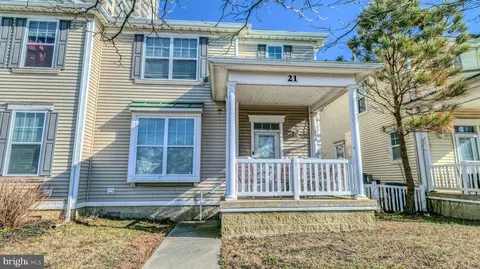 21 N New Hampshire Ave, Atlantic City, NJ 08401