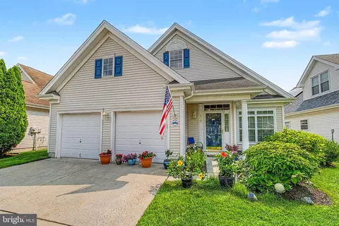 202 Lander Rd, Egg Harbor Township, NJ 08234