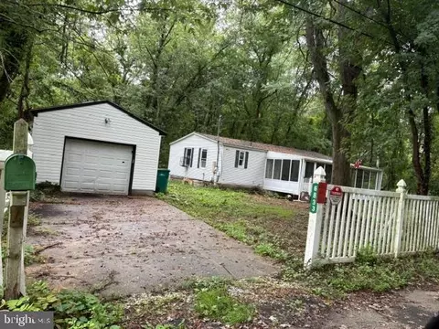6833 Third Ave, Mays Landing, NJ 08330