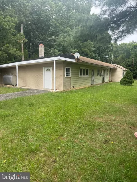 166 Cape May Ave, Estell Manor, NJ 08319