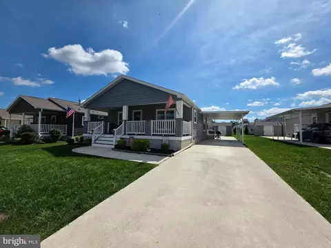 1913 Ventnor Ave, Egg Harbor Twp, NJ 08234