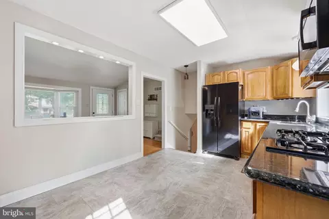Entry Way - 332 E Harrison Ave, Galloway, NJ 08205 photo 3 of 4