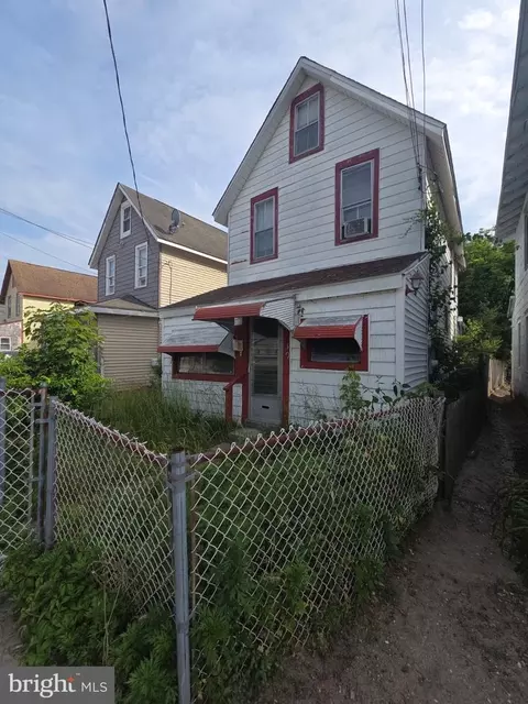 139 W Merion Ave, Pleasantville, NJ 08232