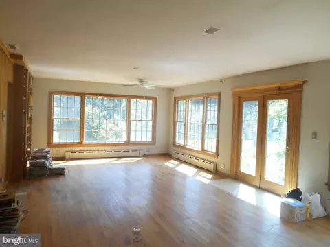 Living - 1002 N Chew Rd, Hammonton, NJ 08037 photo 3 of 3