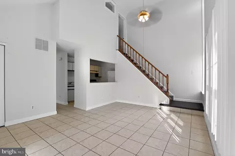 2701 Canyon Ct, Mays Landing, NJ 08330