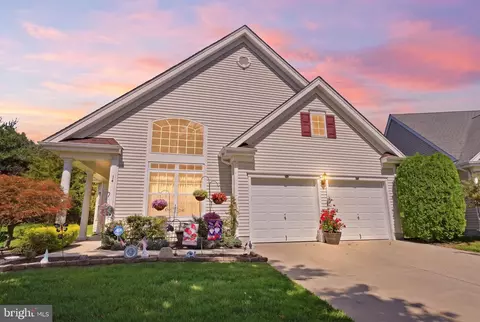 14 Jackson Dr, Egg Harbor Township, NJ 08234