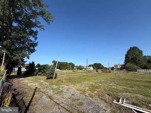 3701 Oak Rd, Vineland, NJ 08360