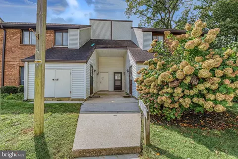 22 Country Juniper Ln, Egg Harbor Twp, NJ 08234
