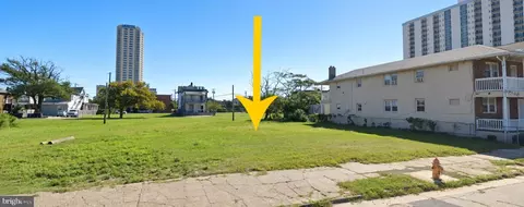 19 N Rhode Island Ave, Atlantic City, NJ 08401