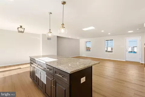 Living - 92 Main Rd, Hammonton, NJ 08037 photo 4 of 4