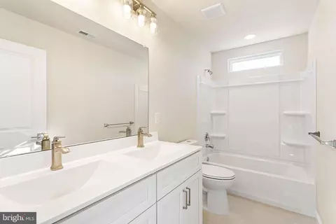 Bath - 92 Main Rd, Hammonton, NJ 08037 photo 2 of 2