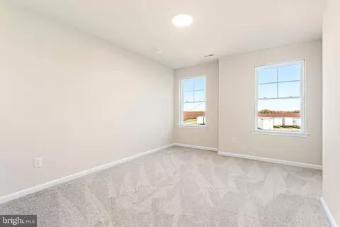 Bedroom - 92 Main Rd, Hammonton, NJ 08037 photo 3 of 6