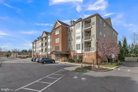 4128 Cory Ln, Elmwood Park, NJ 07407