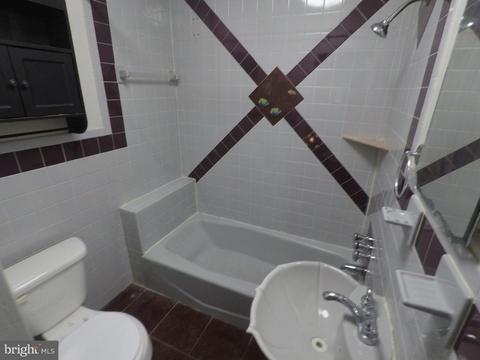 155 E Washington St, Riverside, NJ 08075 photo 10