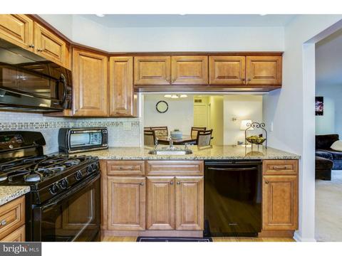 2001 Sutton Pl # A, Mount Laurel, NJ 08054 photo 12