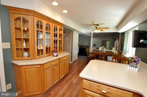 56 Cornell Dr, Delran, NJ 08075 photo 10