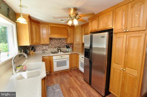 56 Cornell Dr, Delran, NJ 08075 photo 8