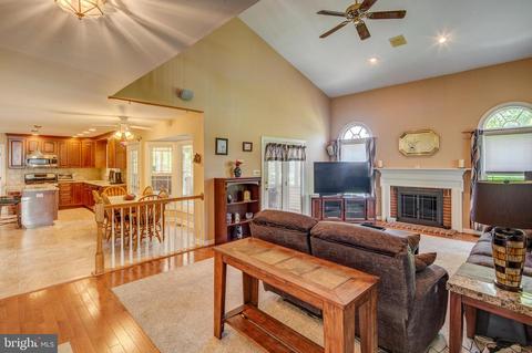 9 Byron Dr, Mount Laurel, NJ 08054 photo 7