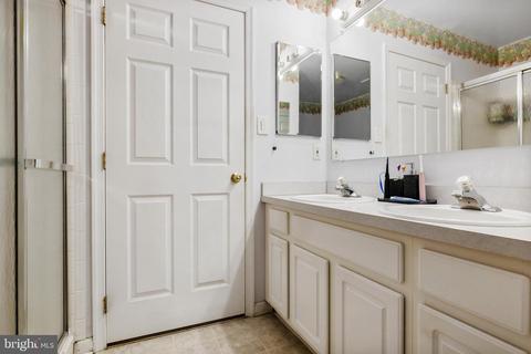 48 Threadleaf Ter, Burlington, NJ 08016 photo 25