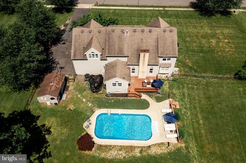16 Ivy Ln, Wrightstown, NJ 08562 photo 2