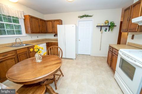 654 Mount Laurel Rd, Mount Laurel, NJ 08054 photo 27
