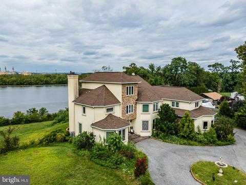 203 Front St, Fieldsboro, NJ 08505 photo 2