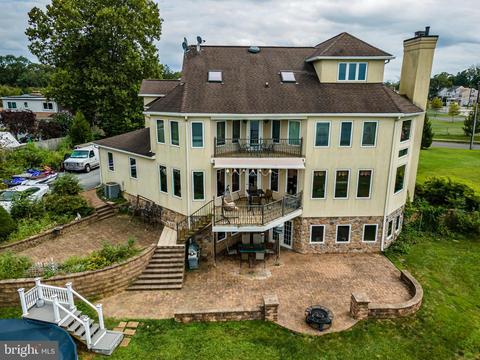 203 Front St, Fieldsboro, NJ 08505 photo 12