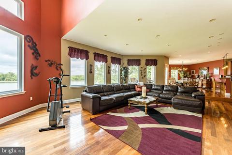203 Front St, Fieldsboro, NJ 08505 photo 27