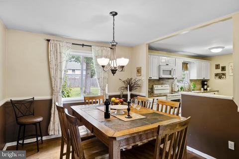 150 Fox Chase Dr, Delran, NJ 08075 photo 9