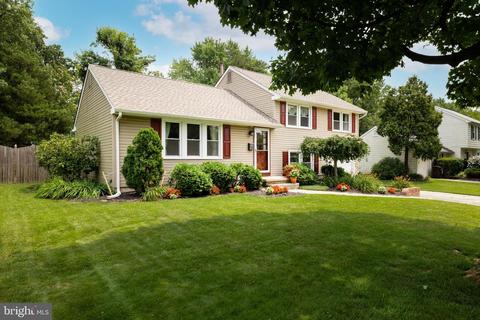 150 Fox Chase Dr, Delran, NJ 08075 photo 2