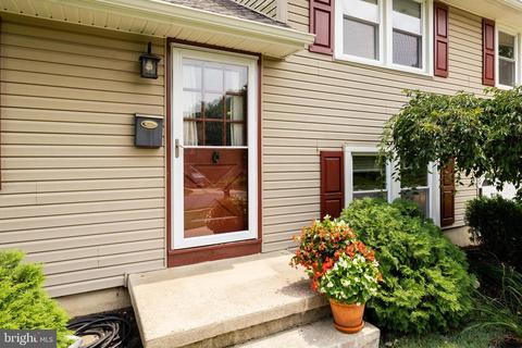 150 Fox Chase Dr, Delran, NJ 08075 photo 3