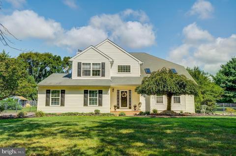 258 Warren Dr, Wrightstown, NJ 08562 photo 1