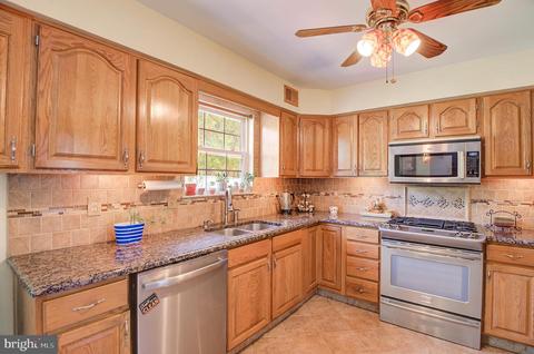 258 Warren Dr, Wrightstown, NJ 08562 photo 16