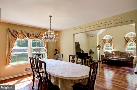 258 Warren Dr, Wrightstown, NJ 08562 photo 12