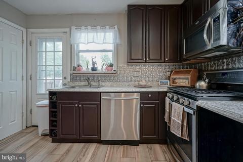 111 S Cedar Ave, Maple Shade, NJ 08052 photo 15