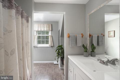 252 Meany Rd, Wrightstown, NJ 08562 photo 12
