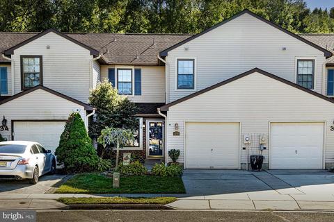 35 E Oleander Dr, Mount Laurel, NJ 08054 photo 2