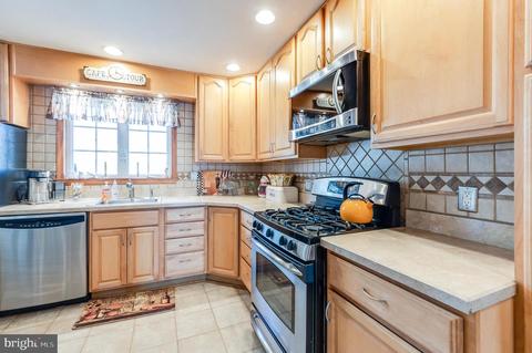 2806 Hunterdon Dr, Cinnaminson, NJ 08077 photo 13