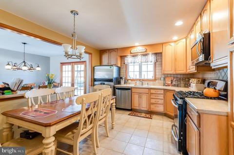 2806 Hunterdon Dr, Cinnaminson, NJ 08077 photo 12