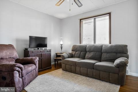 404 N Forklanding Rd, Maple Shade, NJ 08052 photo 4